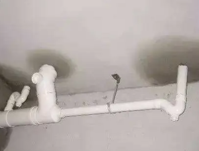 子长卫生间测漏水的几种情景